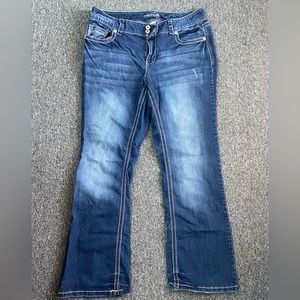 Maurices Bootcut Jean sz 16